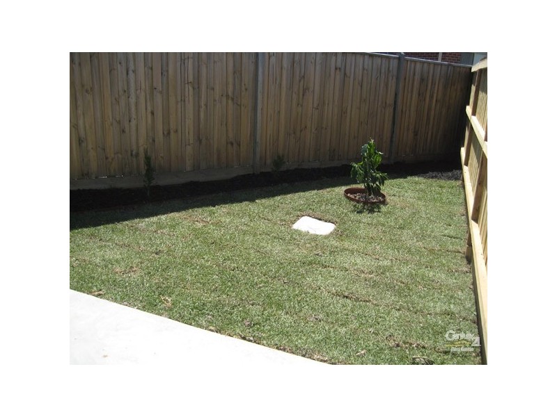 2/7 Roseville Court, Berwick VIC 3806