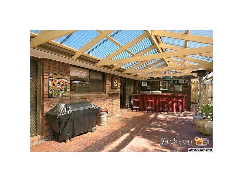 2 Ireland Avenue, Narre Warren VIC 3805