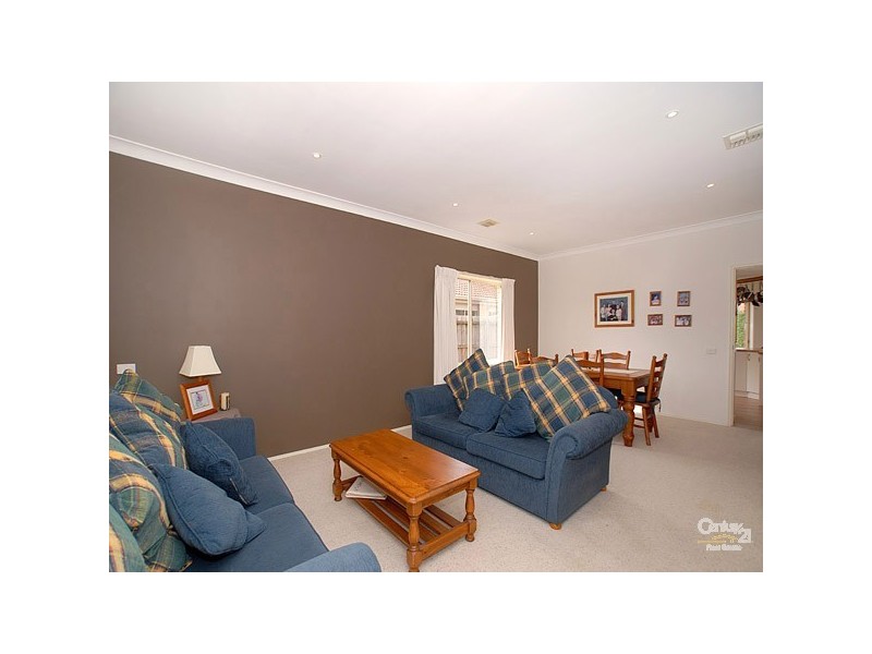 60 The Promenade, Narre Warren South VIC 3805