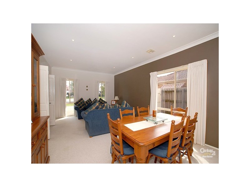 60 The Promenade, Narre Warren South VIC 3805