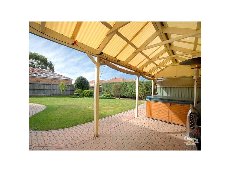 60 The Promenade, Narre Warren South VIC 3805
