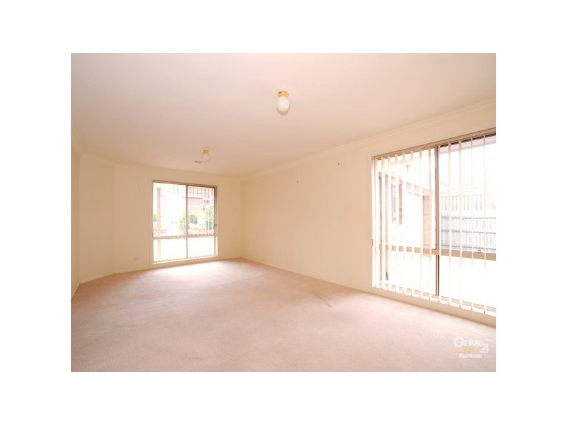 34 Earlsfield Drive, Berwick VIC 3806