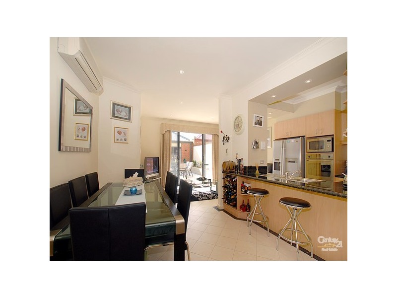 32/18 Marlesford Crescent, Berwick VIC 3806