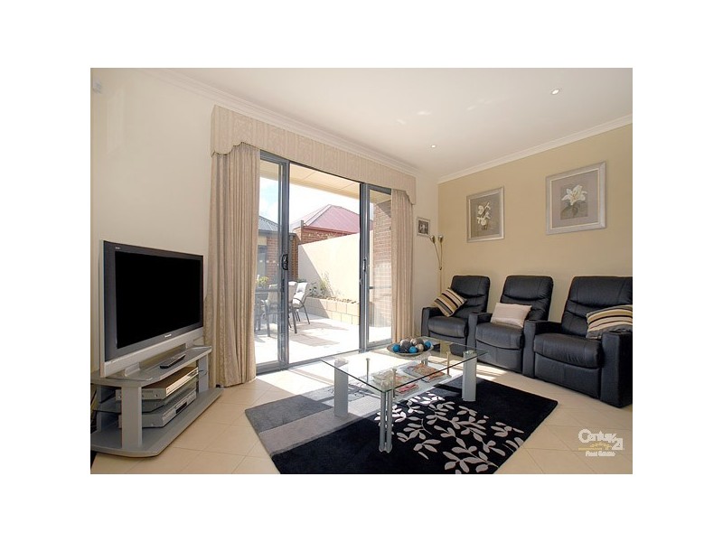 32/18 Marlesford Crescent, Berwick VIC 3806