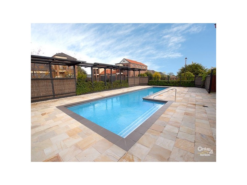 32/18 Marlesford Crescent, Berwick VIC 3806