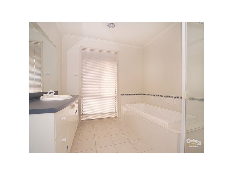 15 Caulfield Court, Narre Warren VIC 3805