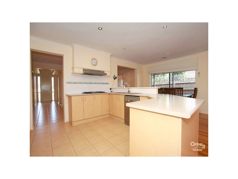 92 Bellevue Drive, Berwick VIC 3806