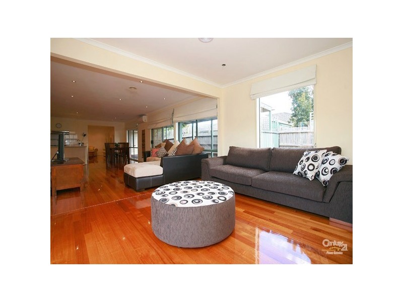 92 Bellevue Drive, Berwick VIC 3806