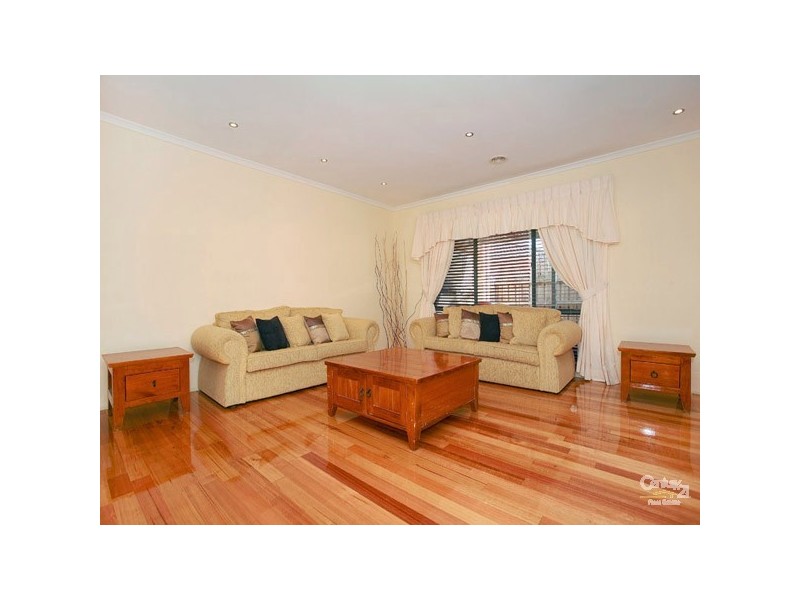 92 Bellevue Drive, Berwick VIC 3806