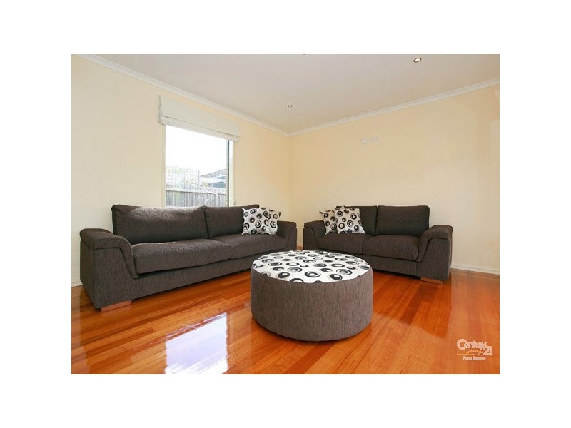 92 Bellevue Drive, Berwick VIC 3806