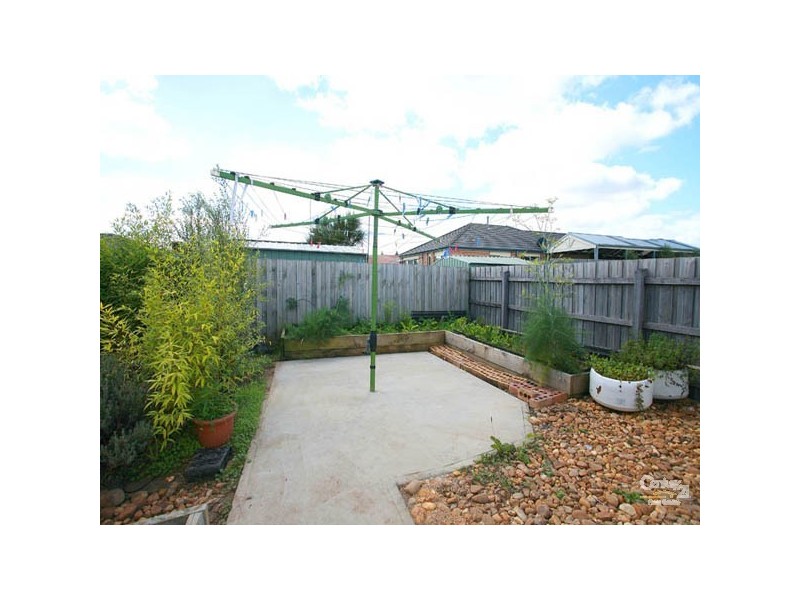 92 Bellevue Drive, Berwick VIC 3806