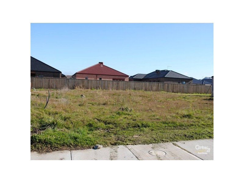 8 Silverleaf Crescent,, Officer VIC 3809