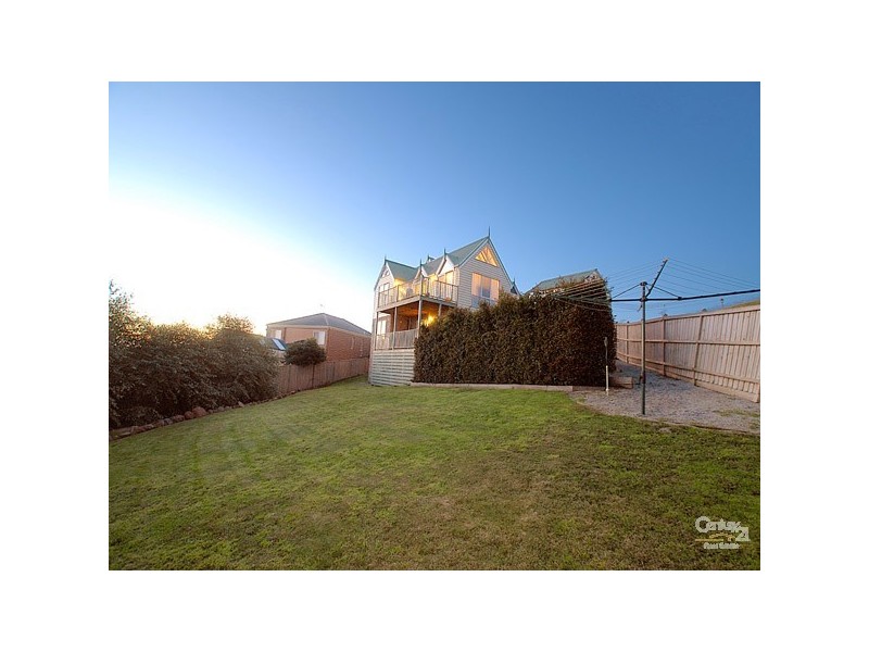 7 Constitution Rise, Berwick VIC 3806