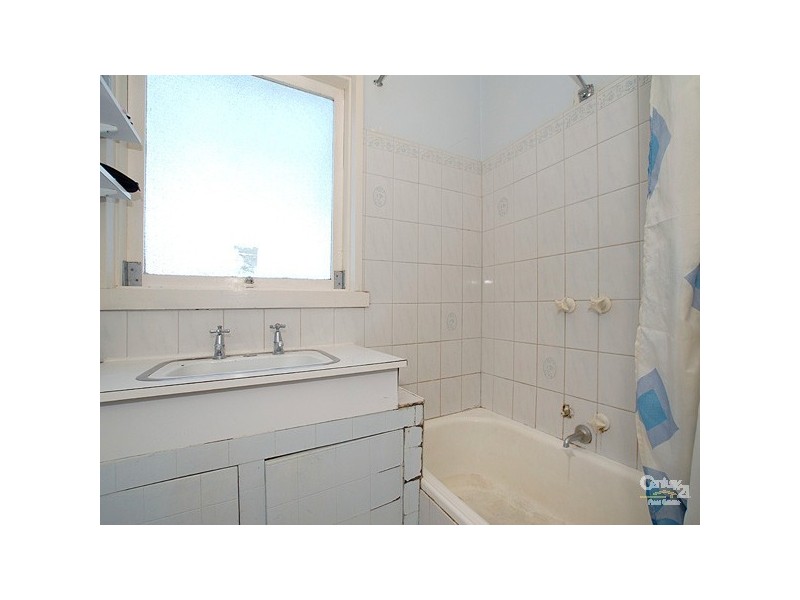 56 Cranbourne Drive,, Cranbourne VIC 3977