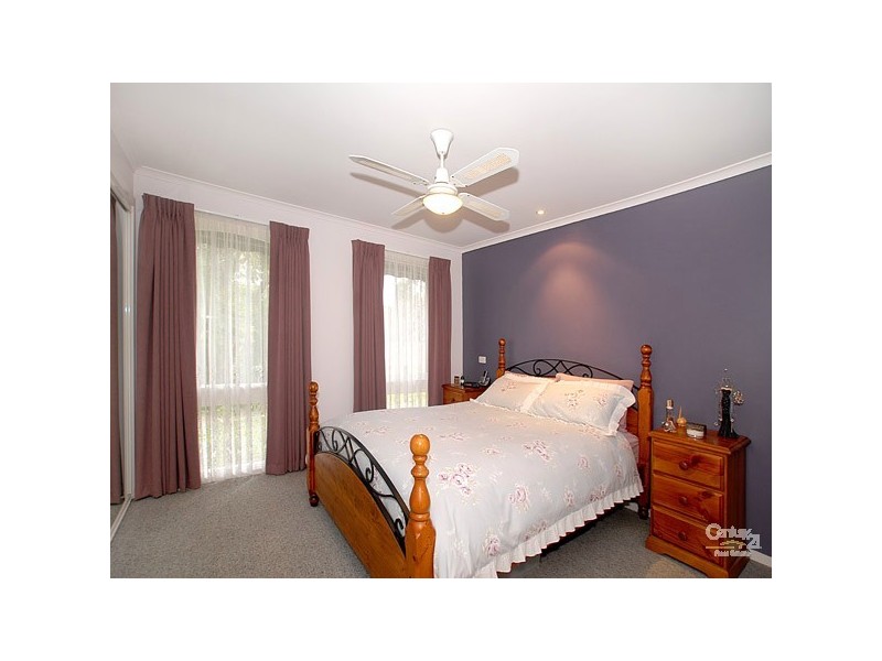 8 Melrose Court, Berwick VIC 3806