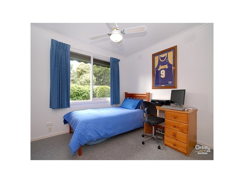 8 Melrose Court, Berwick VIC 3806