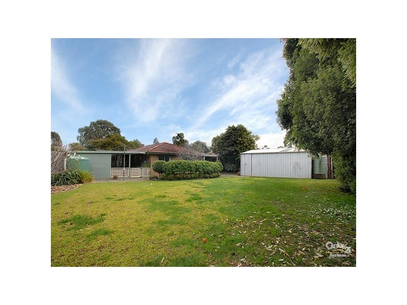 8 Melrose Court, Berwick VIC 3806