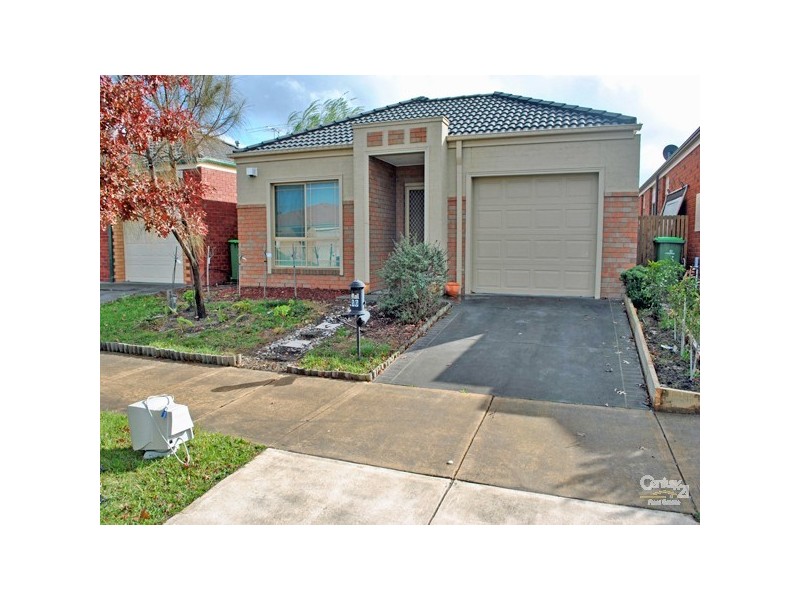 56 Oaklands Way, Pakenham VIC 3810