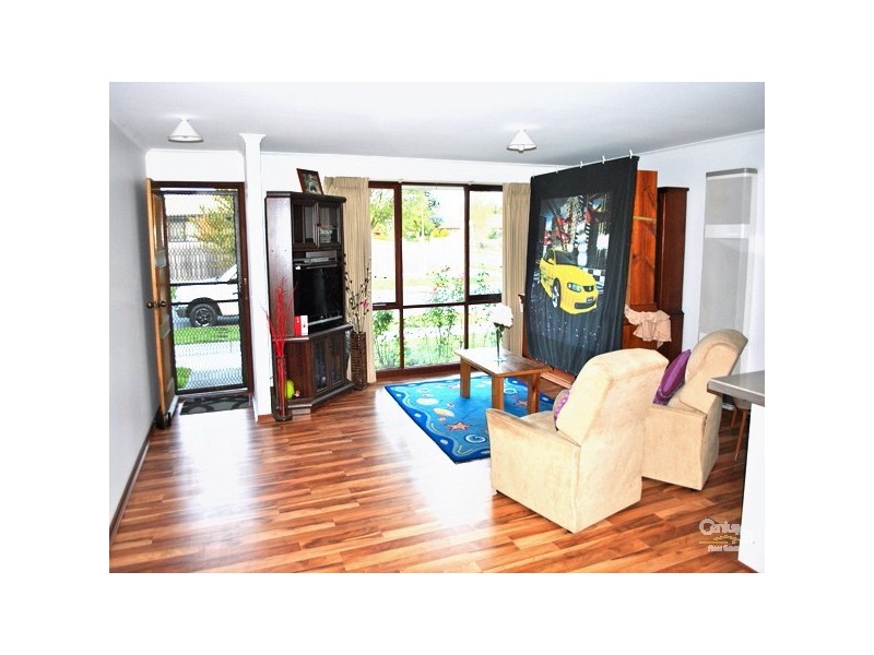 1B Watson Gardens, Berwick VIC 3806