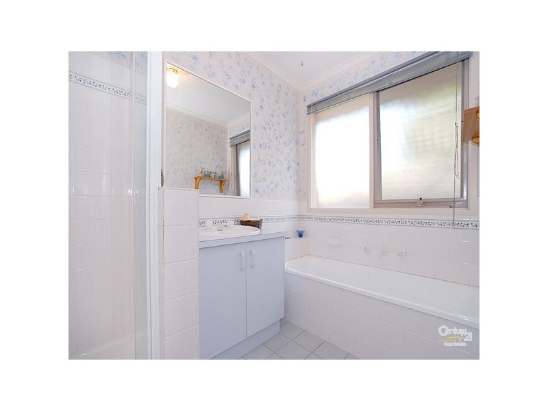 23 Sharpe Court, Berwick VIC 3806