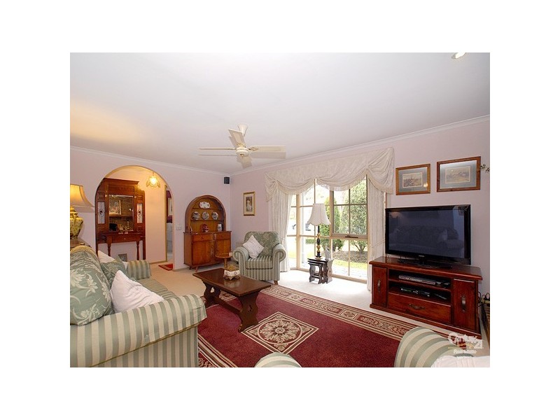 30 Willslie Crescent, Berwick VIC 3806