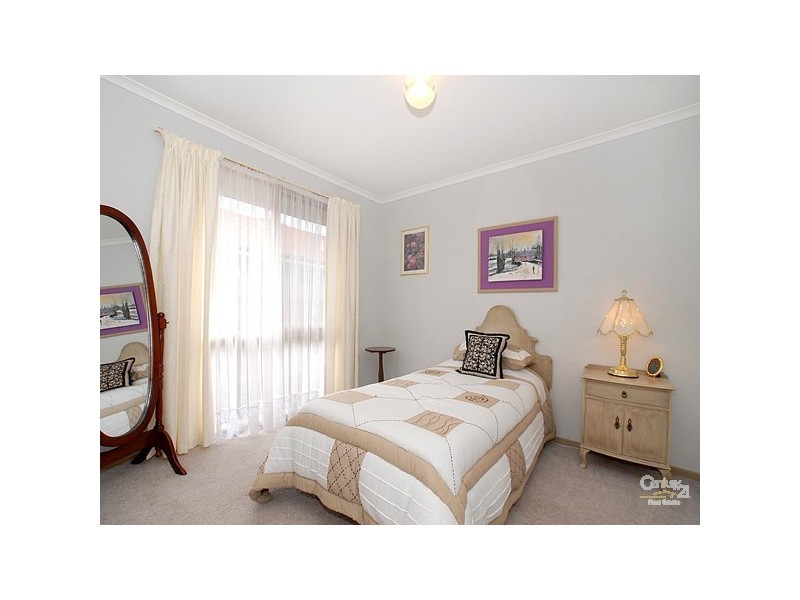 30 Willslie Crescent, Berwick VIC 3806