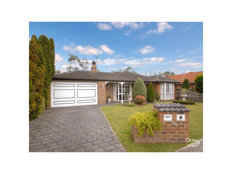 30 Willslie Crescent, Berwick VIC 3806