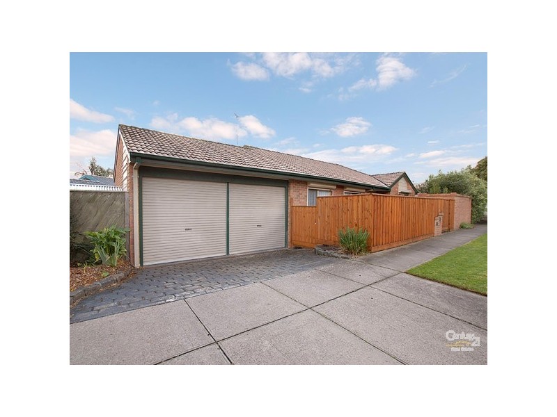 14 Glenbrae Court, Berwick VIC 3806