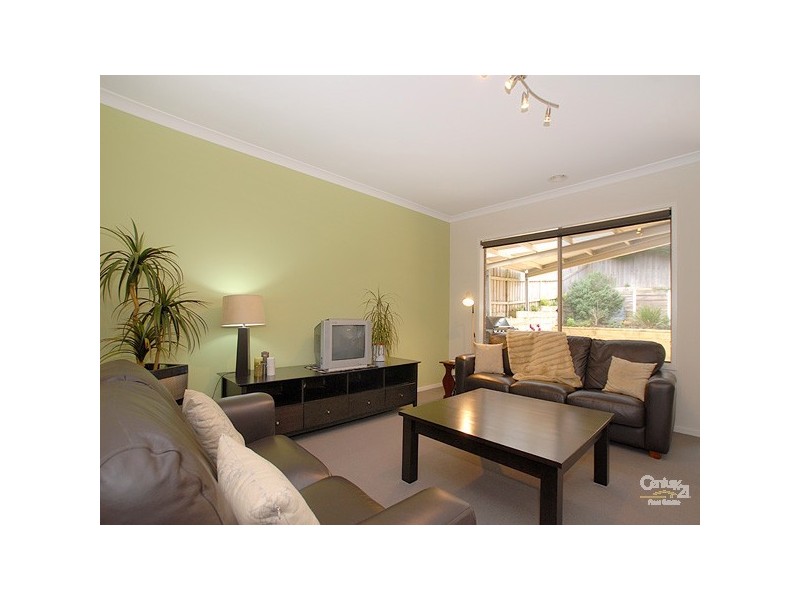 6 Landra Court,, Berwick VIC 3806