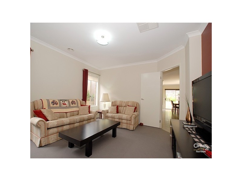 6 Landra Court,, Berwick VIC 3806