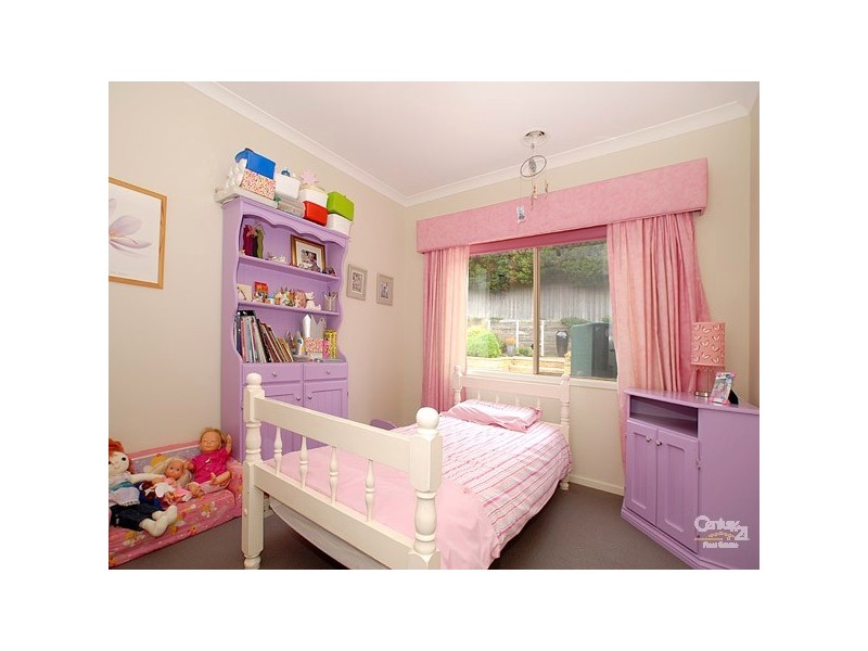 6 Landra Court,, Berwick VIC 3806