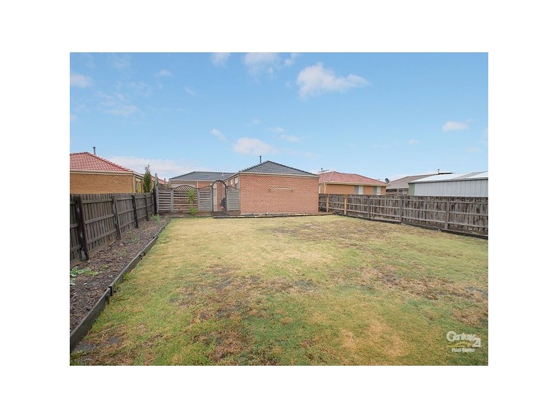 8 Cashel Court, Berwick VIC 3806