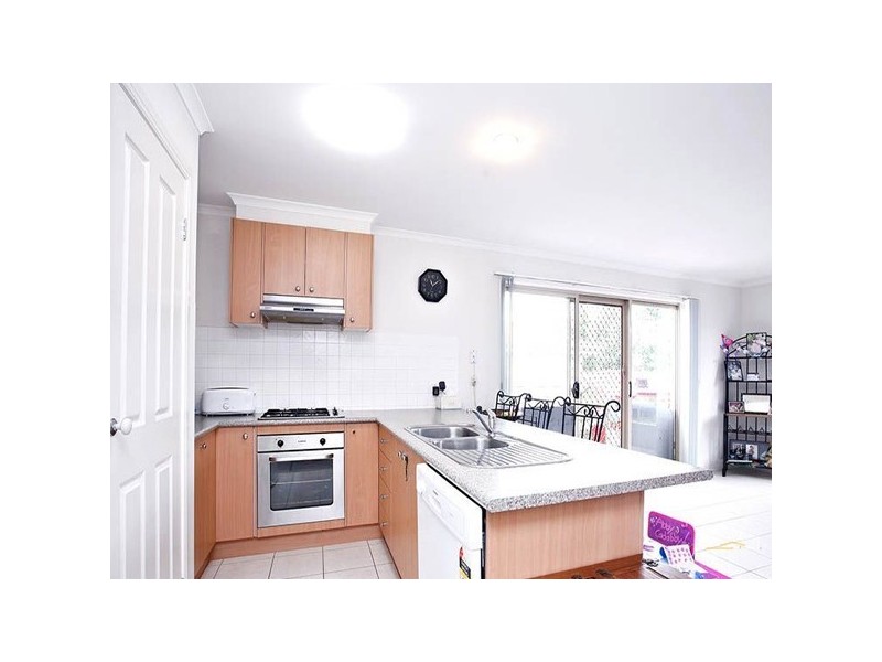 4 Larne Close, Berwick VIC 3806