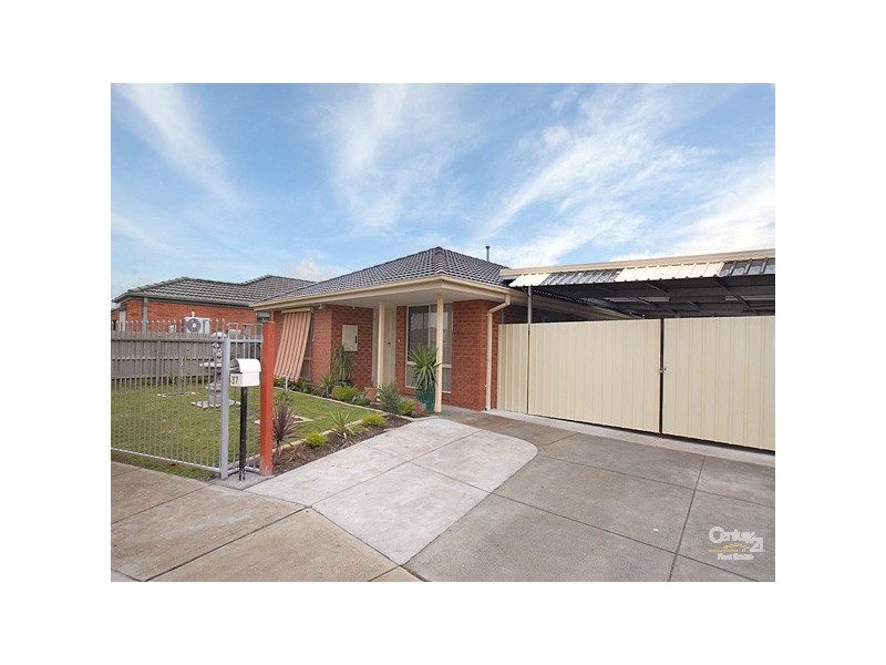 37 Fairhaven Boulevard, Cranbourne West VIC 3977