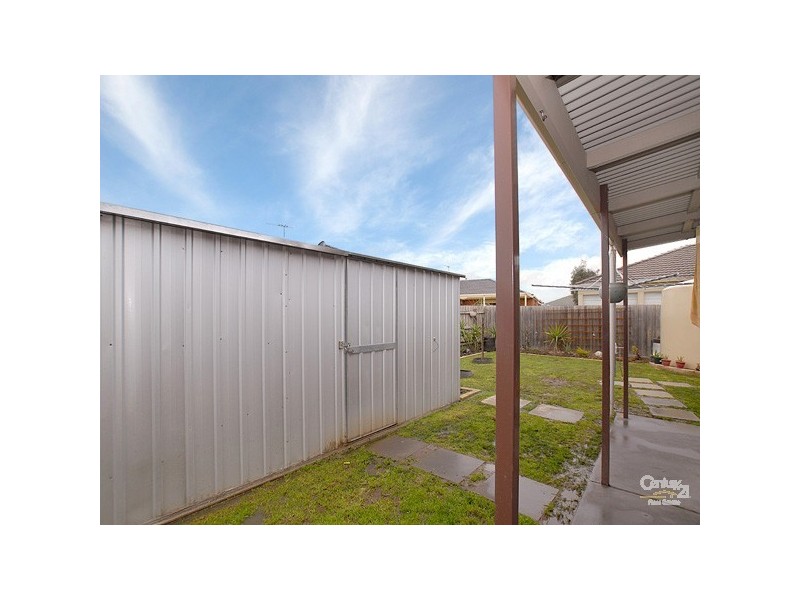 37 Fairhaven Boulevard, Cranbourne West VIC 3977