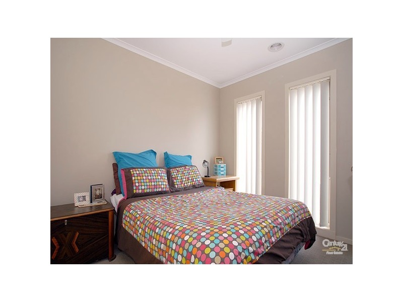 19 Monarch Road, Berwick VIC 3806