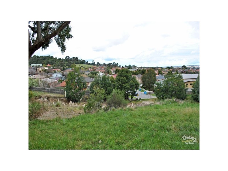 9S Hyland Court, Berwick VIC 3806