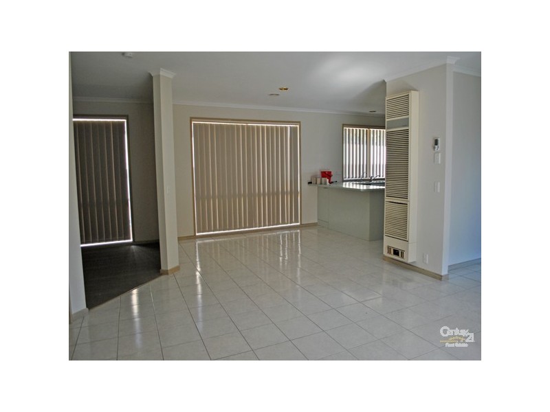 6 Karrum Karrum Court, Narre Warren South VIC 3805