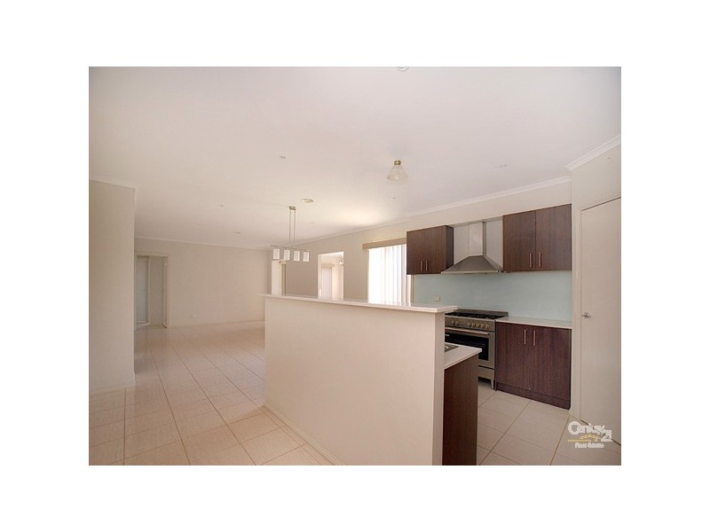 1 Cavalier Drive, Berwick VIC 3806
