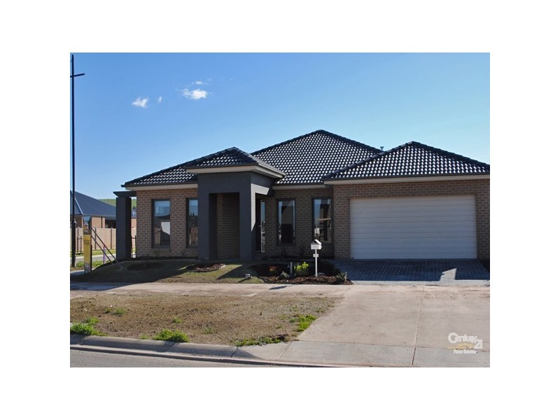 89 Arena Parade, Officer VIC 3809