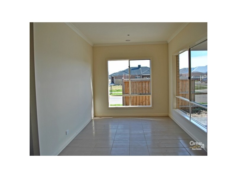 89 Arena Parade, Officer VIC 3809