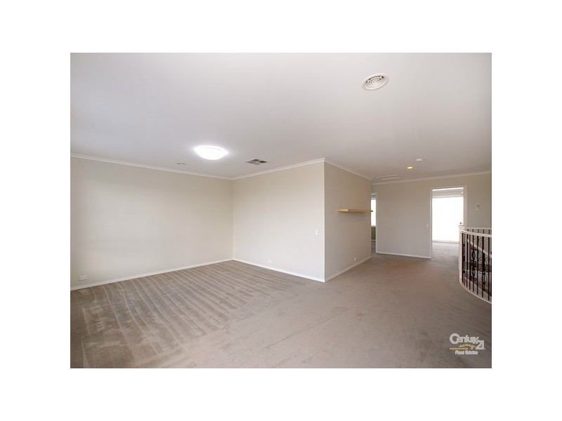 6 Oxford Court, Narre Warren South VIC 3805