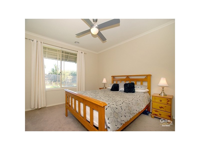 34 Riviera Drive, Berwick VIC 3806