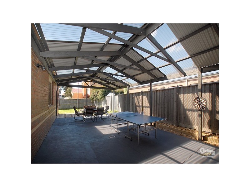 34 Riviera Drive, Berwick VIC 3806