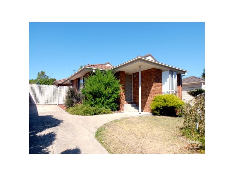 6 Adelaide Close, Berwick VIC 3806
