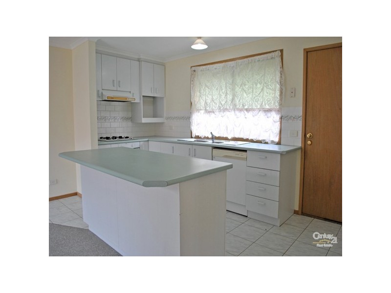 6 Adelaide Close, Berwick VIC 3806