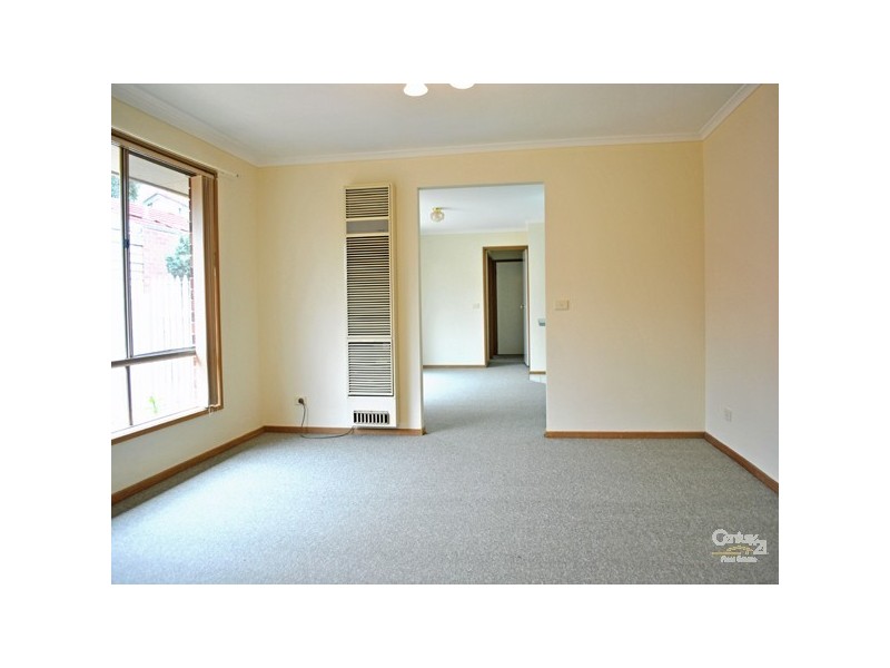 6 Adelaide Close, Berwick VIC 3806