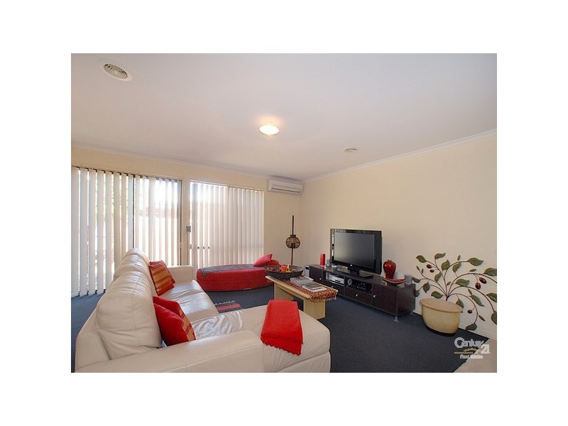 44 Bridgewater Boulevard, Berwick VIC 3806