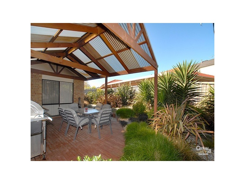 44 Bridgewater Boulevard, Berwick VIC 3806