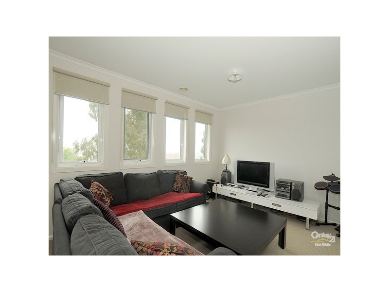 83 Marisa Crescent, Berwick VIC 3806